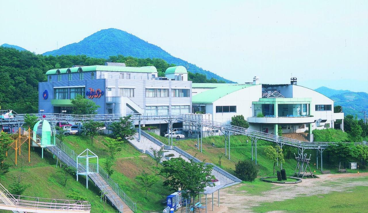 ホテルMichi No Eki Fureai Park Mino 三豊市 エクステリア 写真